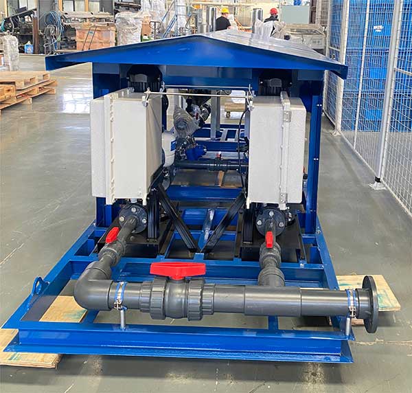 一体化高速混合射流装置(图3) 1-250QQ40110516.jpg